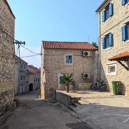 Stone House Bella Tatil Evi Murter