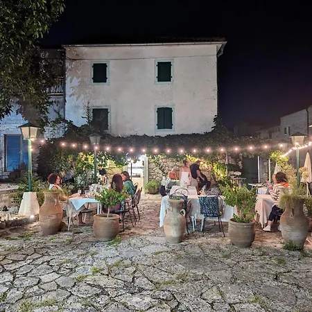 Tatil Evi Stone House Bella *